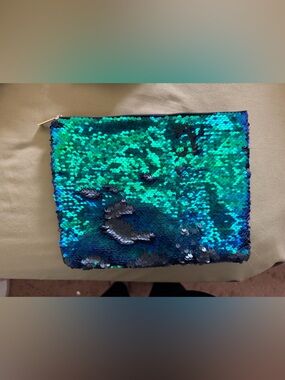 Tarte brand Sequin Mermaid Effect Zip Pouch - Green Blue